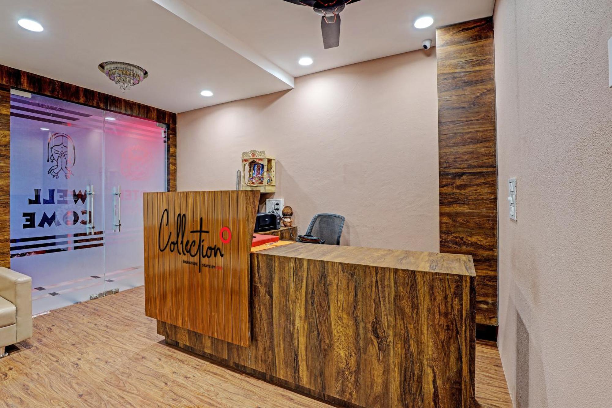 Collection O Hotel Swarg Сурат Экстерьер фото